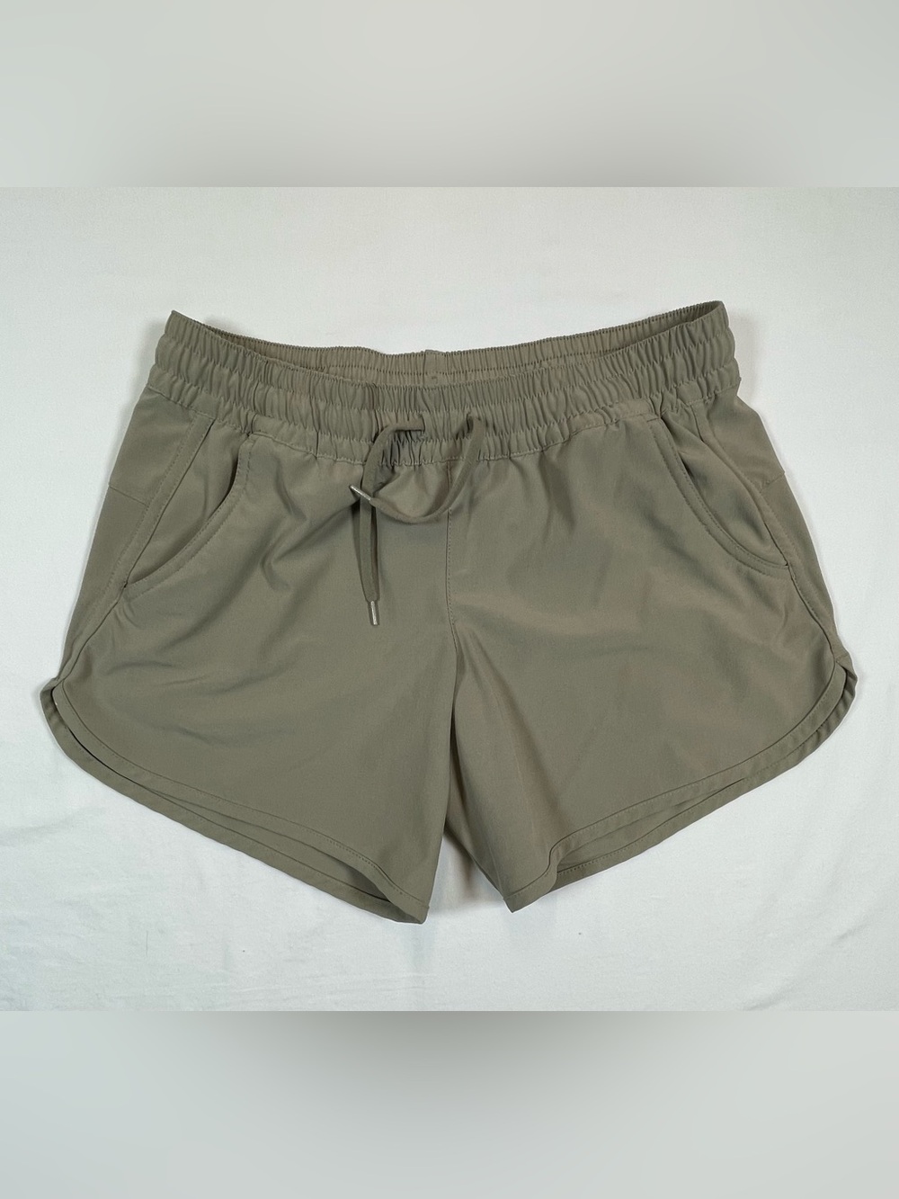 Columbia Women’s Drawstring Active Shorts Size Small